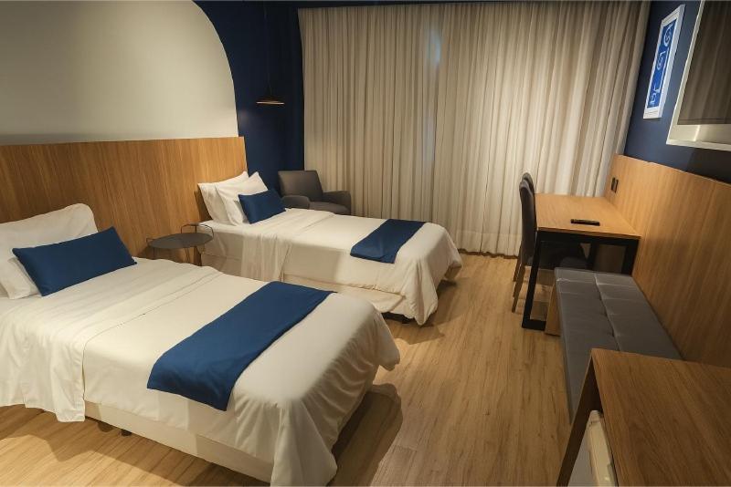 Quarto Deluxe com 2 Camas de Solteiro