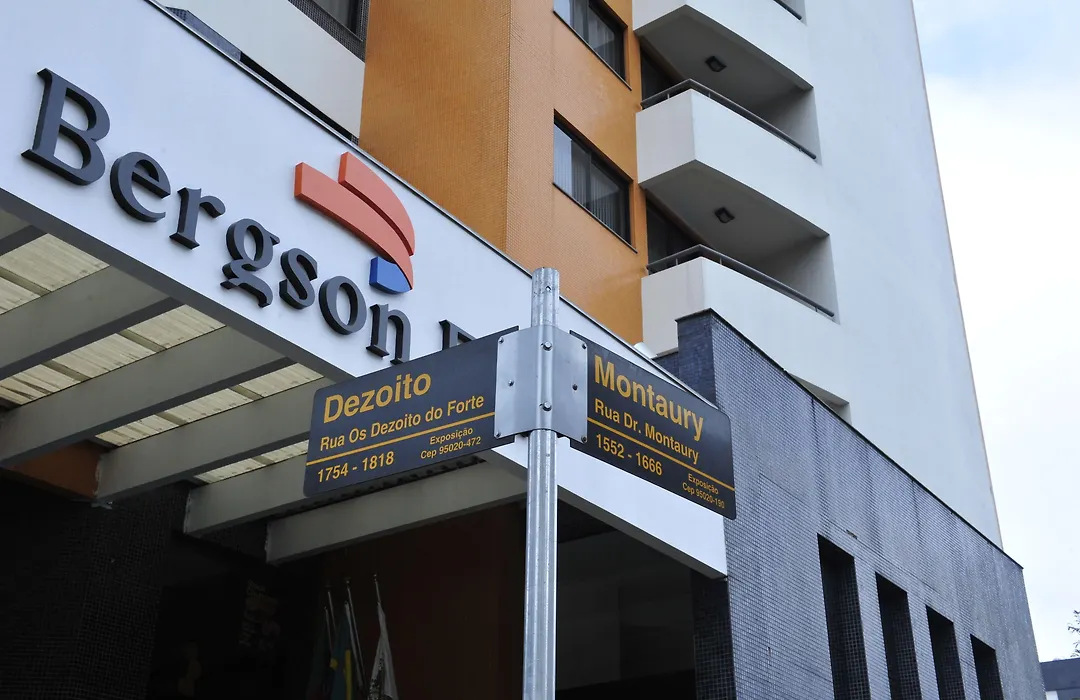 Tri Hotel & Flat Caxias-1
