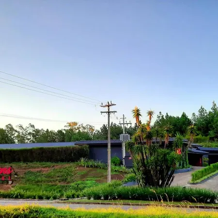 Luv Gardens Motel - Adults Only-3